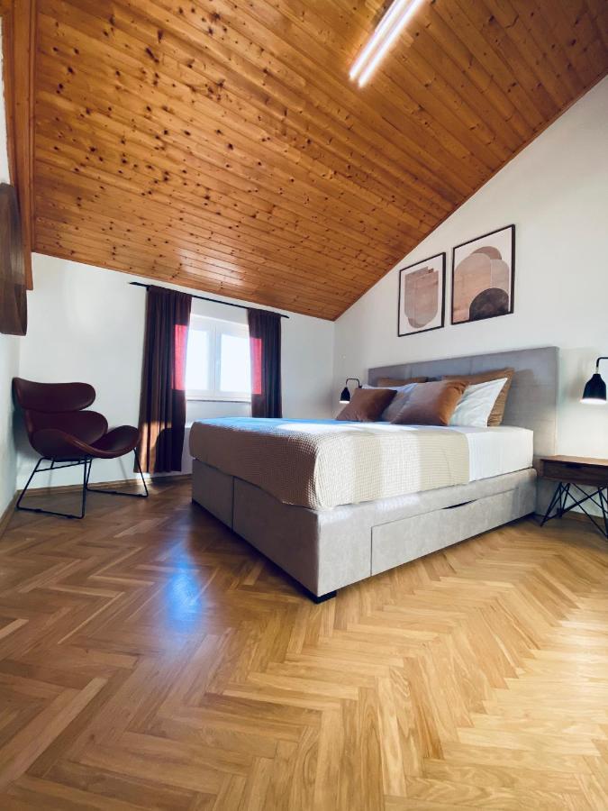 Cirjak Apartments ビオグラード・ナ・モル エクステリア 写真