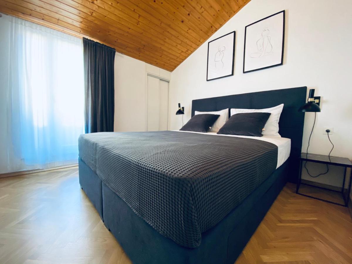 Cirjak Apartments ビオグラード・ナ・モル エクステリア 写真