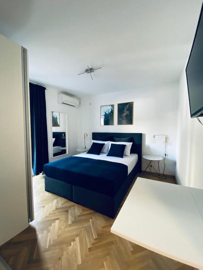 Cirjak Apartments ビオグラード・ナ・モル エクステリア 写真